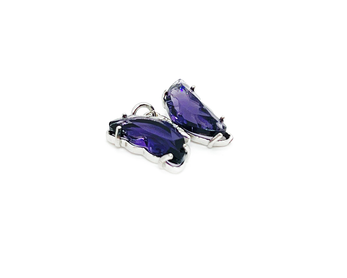 Подвеска Бабочка фиолетовая с фианитами цвет серебро размер 15*19мм Серебро