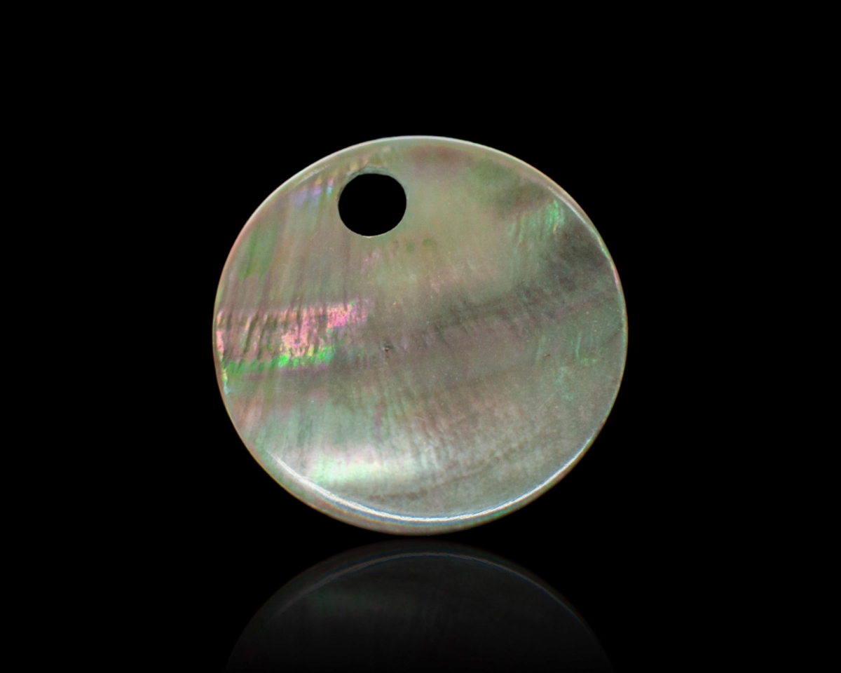 Подвеска из перламутра с переливом 20мм