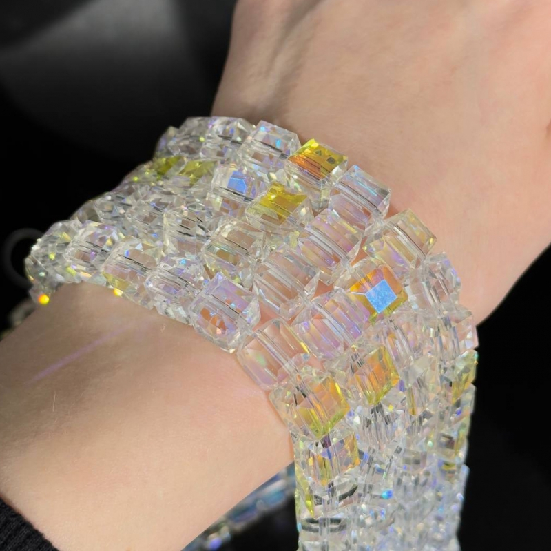 Бусины стеклянные форма кубик размер 10мм цвет прозрачный с отливом
